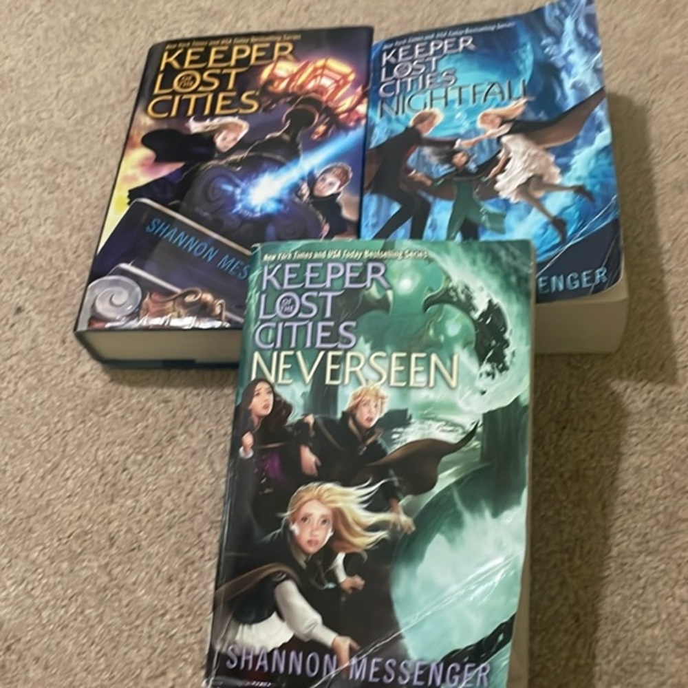 “Keeper Lost Cities” books Shannon Messenger